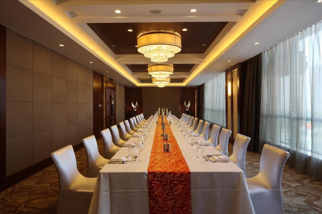 Sovereign Hotel Trạm Giang Ngoại thất bức ảnh