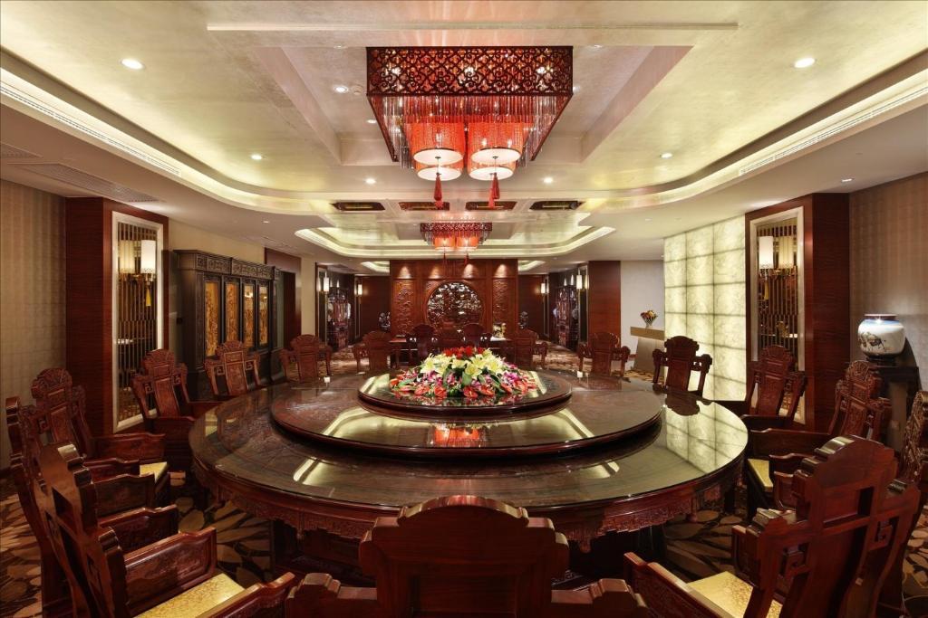 Sovereign Hotel Trạm Giang Ngoại thất bức ảnh