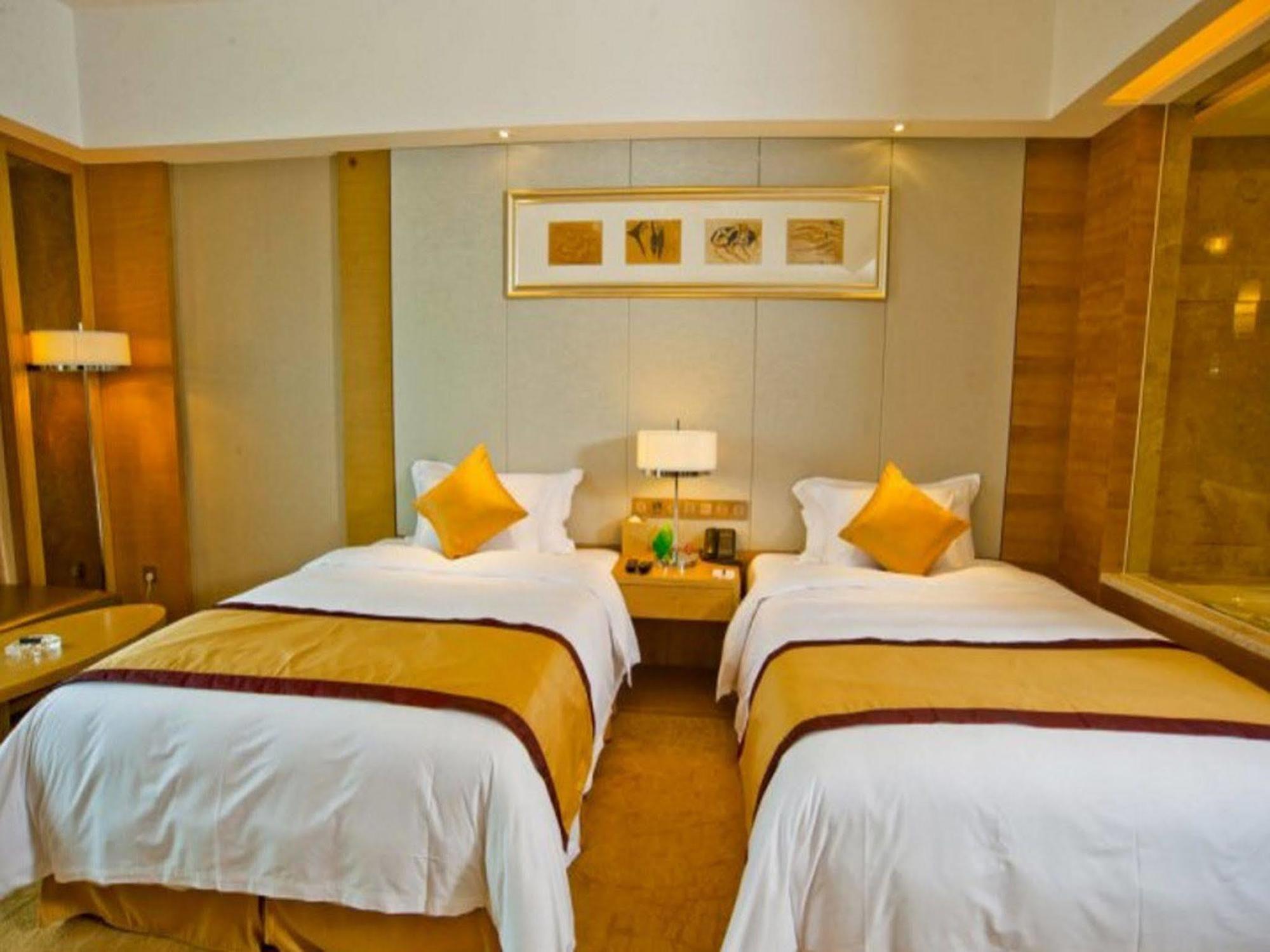 Sovereign Hotel Trạm Giang Ngoại thất bức ảnh